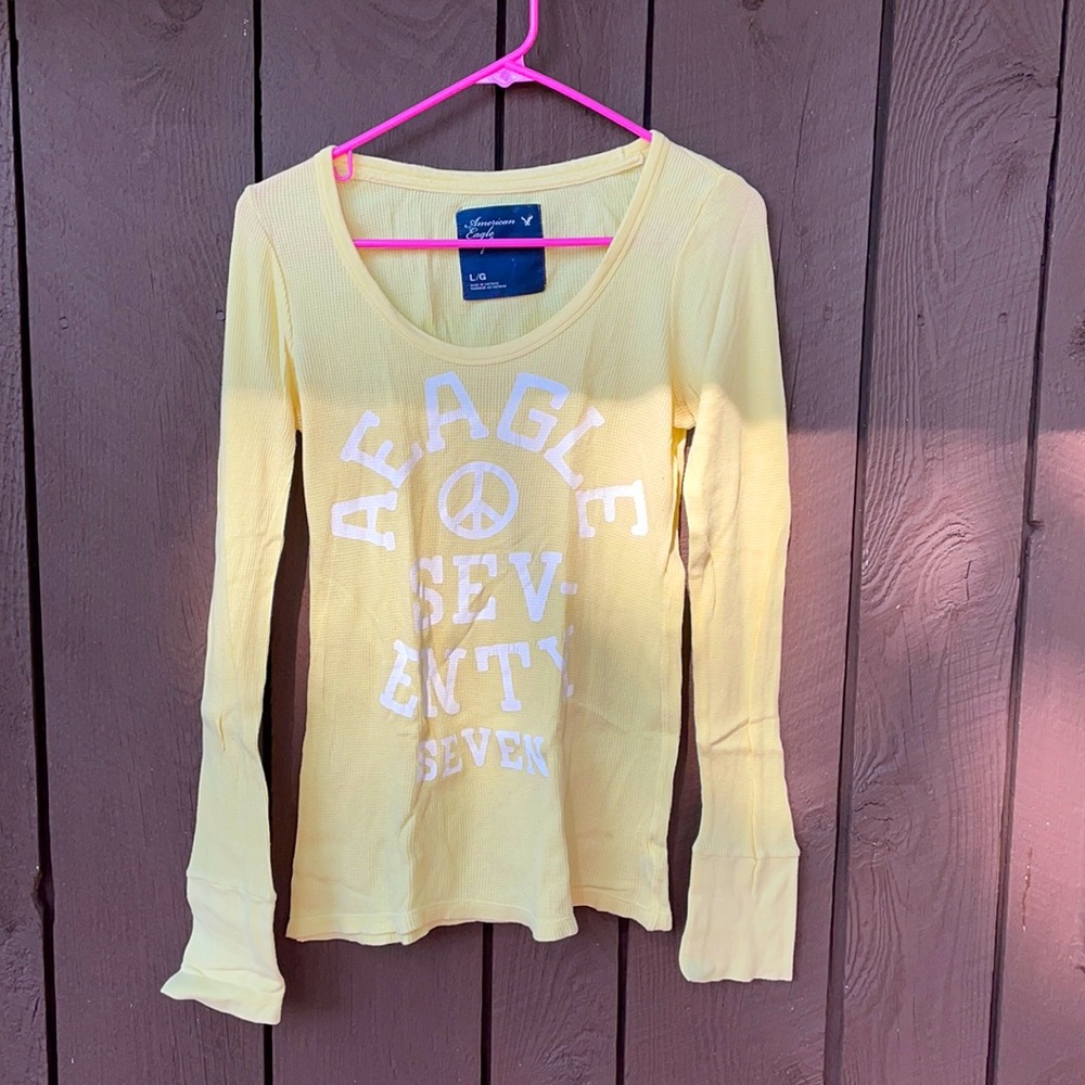 AEO long sleeve thermal/waffle shirt